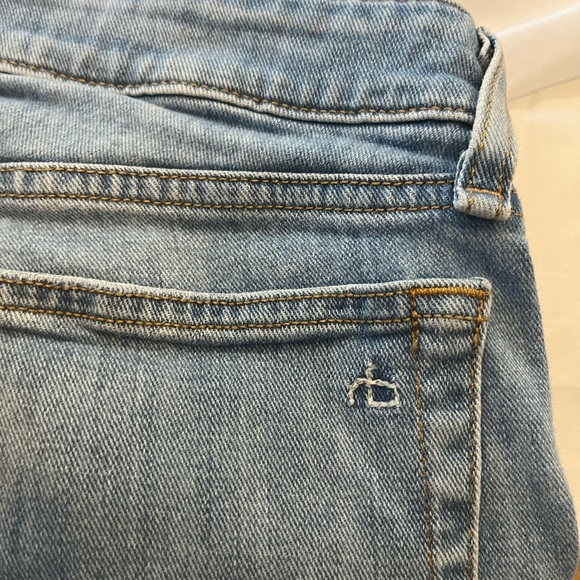 Rag & Bone Dre Low-Rise Slim Boyfriend Ankle
Jeans, size 25, light wash - Picture 7 of 8